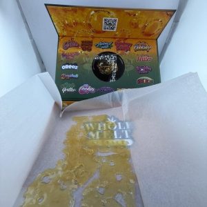 Whole melts shatter extracts shatter